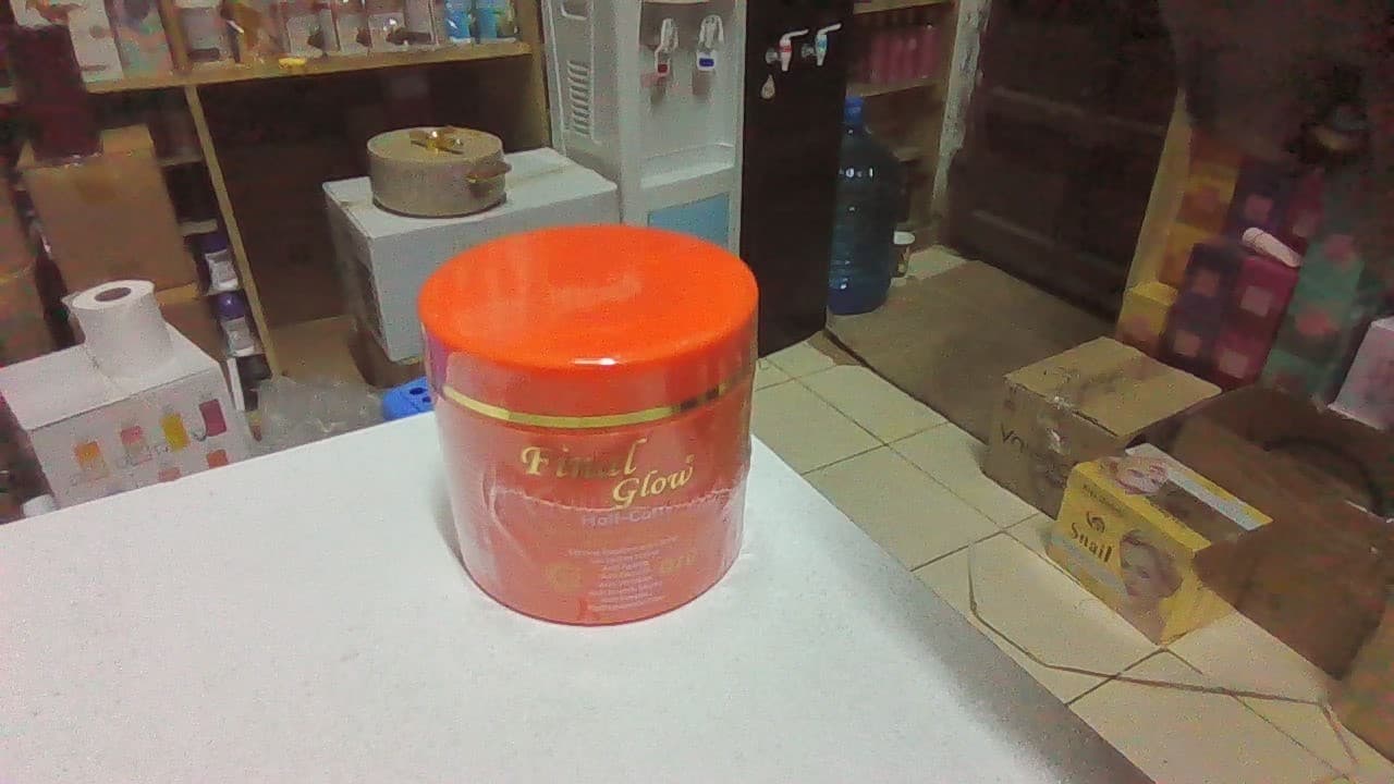 FINAL GLOW HALF CAST CARROT WHITENING BODY CREAM 500ML